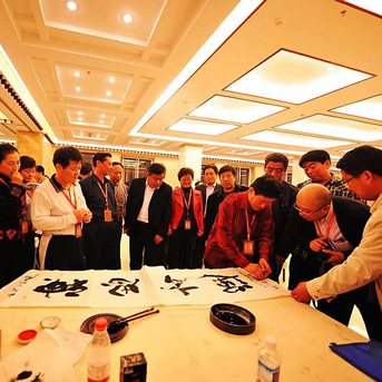 2011年北戴河全国政协干部培训期间应邀献艺